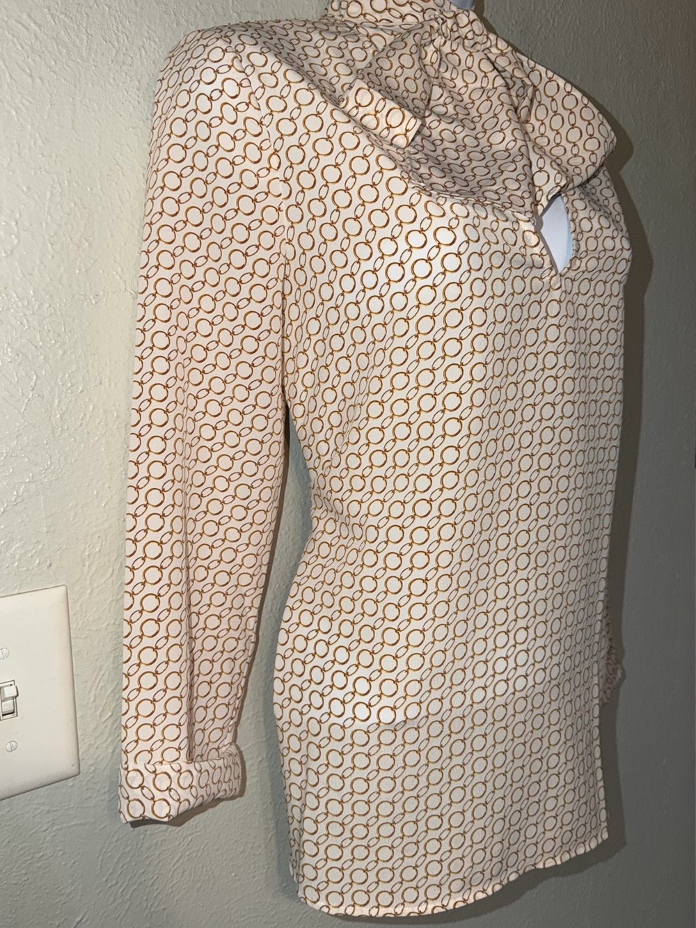 MNG by MANGO Bow Front Tie Chain Link Print Ling Sleeve Blouse Top Women’s Sz 2 - Picture 9 of 14